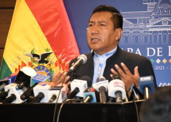 Mamani considera que es ‘coherente’ apoyar al ‘primero’ en la elección del nuevo Defensor