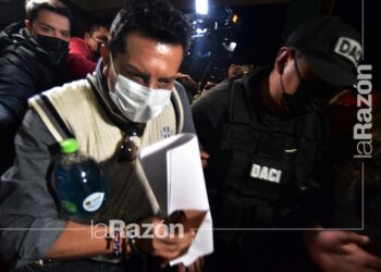 El dirigente universitario Max Mendoza llega a La Paz en calidad de aprehendido