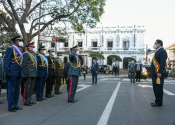 Chuquisaca celebra 213 años de su revolución con actos cívicos