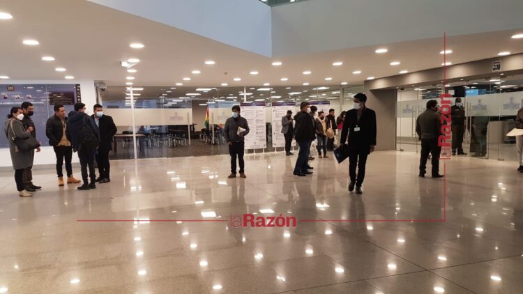 Bomberos reporta una ‘fisura leve’ en una columna del edificio de la Asamblea Legislativa
