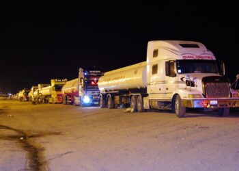 Una flota de 76 cisternas ingresa por Tambo Quemado con 2,5 millones de litros de diésel.