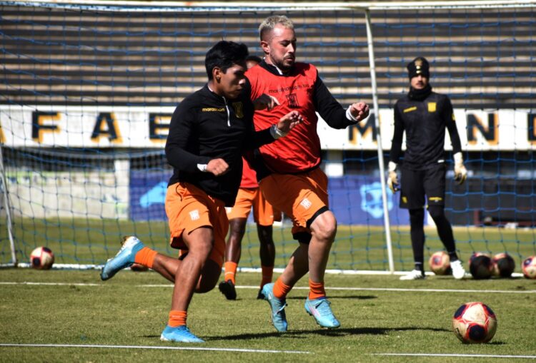 The Strongest  apunta a imponer su juego en Montero