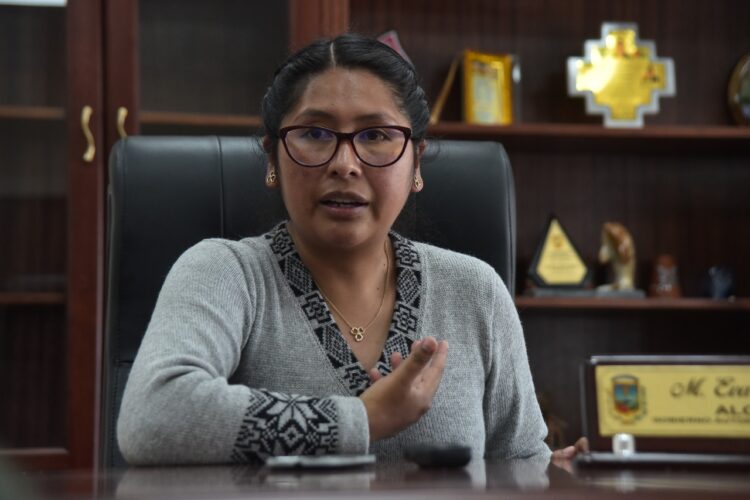 Eva Copa viaja a Alemania y Francisco Quispe asume como alcalde interino de El Alto
