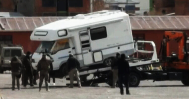 El Gobierno tras hallazgo de auto robado: Ningún recinto militar se constituye en Aduana