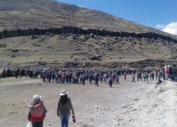Enfrentamiento entre mineros artesanales deja 14 muertos en Perú