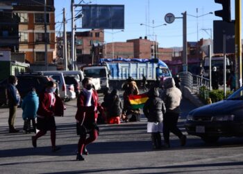 Alcaldía de El Alto califica de ‘política’ la movilización de padres de familia