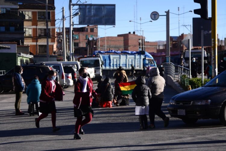 Alcaldía de El Alto califica de ‘política’ la movilización de padres de familia
