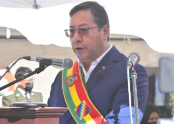 Arce dice que persisten los ‘malos policías’ y habla de una ‘nueva reforma estructural’