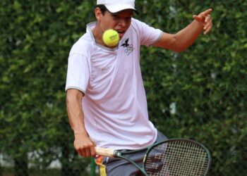 Prado da batalla, pero cae en su debut en el Wimbledon Junior