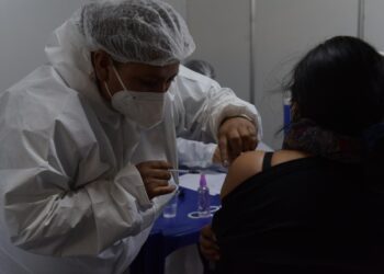 Epidemiología prevé que pico de la quinta ola será entre la segunda y tercera semana de julio