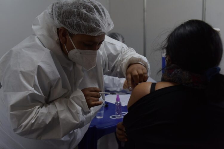 Epidemiología prevé que pico de la quinta ola será entre la segunda y tercera semana de julio