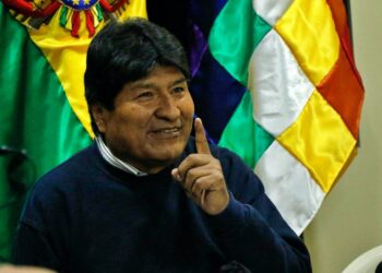 Evo: No decidir sobre el Censo es prestarse al juego de la derecha
