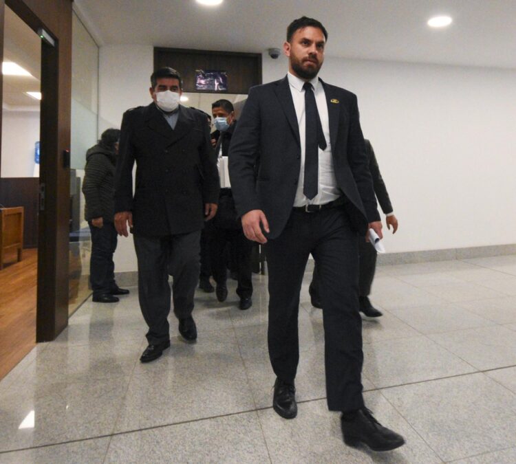 El Ministro de Gobierno se excusa de ir a su nueva interpelación legislativa del jueves
