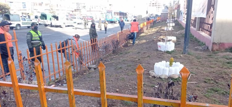La Policía arresta a 45 personas que bebían en vía pública y las llevan a cumplir trabajos comunitarios