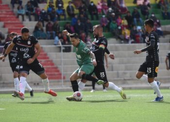 Always Ready golea (4-0) a un Real ineficaz