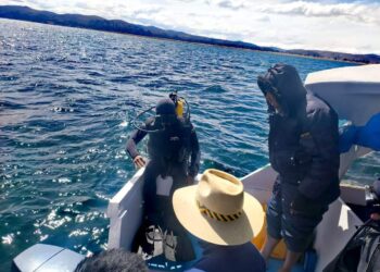 Dos pescadores mueren ahogados tras el vuelco de su bote