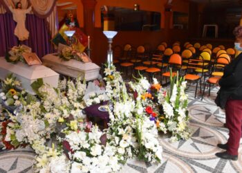 Velorio de los dos niños asesinados, de 6 y 10 años