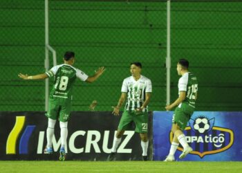 Oriente Petrolero gana con sufrimiento a Aurora