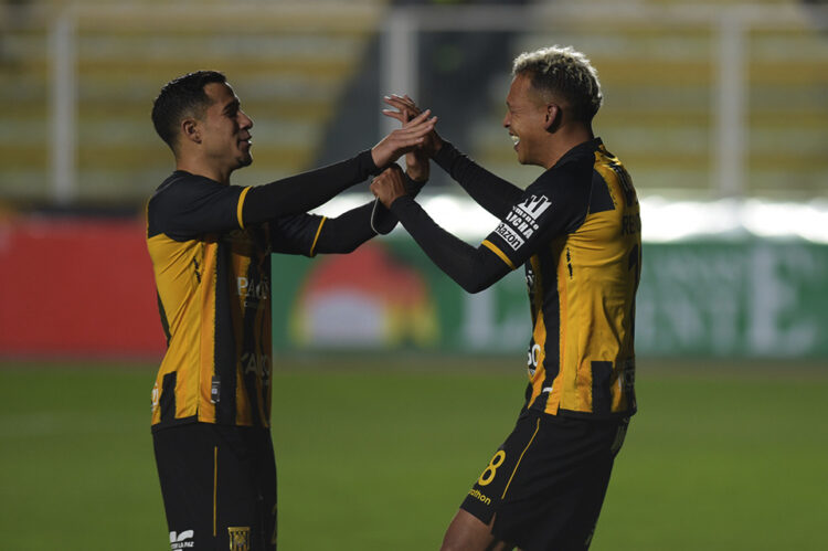 The Strongest sufre, gana y llega a la cima del Clausura