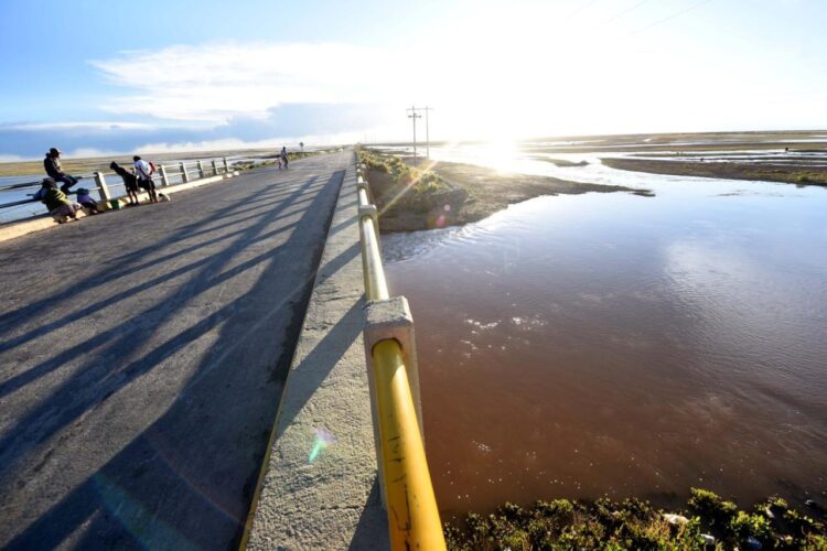 Gobierno identifica un muelle en Desaguadero por donde entra contrabando