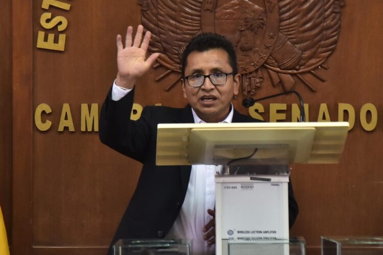 Senador Gutiérrez: La oposición ‘sabía’ que en cualquier momento elegíamos Defensor