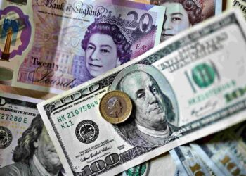 La libra sube frente al dólar tras decisión del Banco de Inglaterra