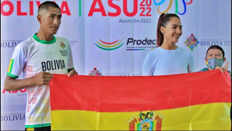 Vidal Basco recibe la bandera nacional para los Juegos Suramericanos
