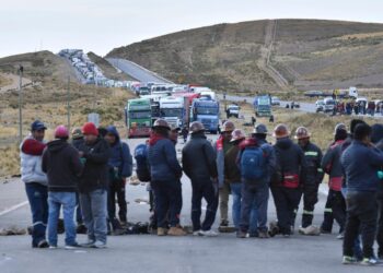 COB pide la abrogación del Decreto 4783 y asistirá al diálogo convocado por el Gobierno