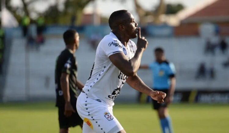 El ecuatoriano Kevin Mina hizo una controversial declaración
