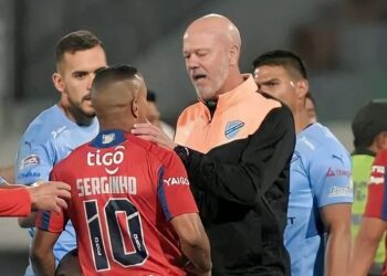 El volante brasileño Serginho, ¿provocador o víctima?