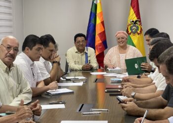 Gobierno y CAO se reúnen para hablar de seguridad alimentaria