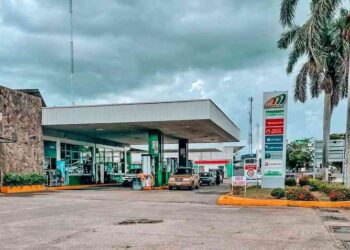 YPFB garantiza abastecimiento de combustibles en Santa Cruz y Beni