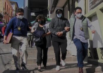 Por tres delitos, encarcelan a policía y a fiscal que liberó al violador de niña de 13 años