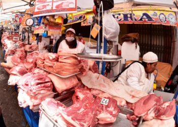 Entidades analizarán medidas para frenar contrabando de carnes de cerdo y cordero a Perú