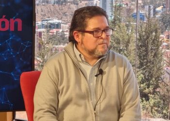 La confrontación política dejó de ser rentable en el país, afirma Exeni sobre un estudio
