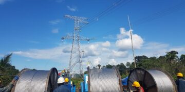 ENDE TRANSMISIÓN concluye montaje de estructuras de la línea de transmisión eléctrica en 500 kv Carrasco – Santiváñez