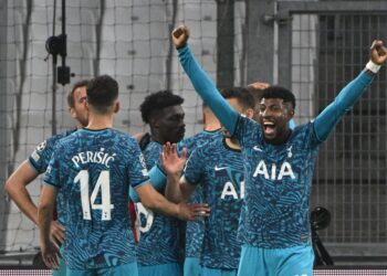 Tottenham y Fráncfort a octavos de Champions tras ganar en la última fecha