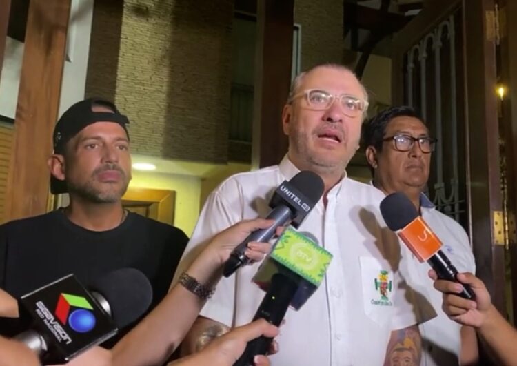 Camacho y Calvo se radicalizan y anuncian manifestaciones diarias desde este lunes