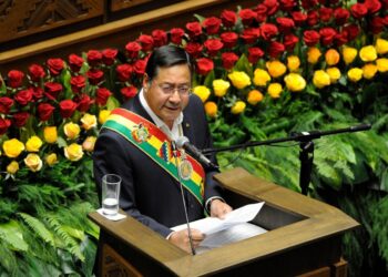 Este martes, Arce hablará de sus logros en dos años; por la tarde, habrá desfile