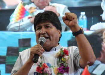 Evo: ‘Por mezquindades políticas arriesgamos a que siga corriendo un río de sangre’