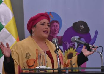 Ministra llama a cruceños a ‘romper el miedo’ contra quienes buscan imponer la ‘conflictividad’