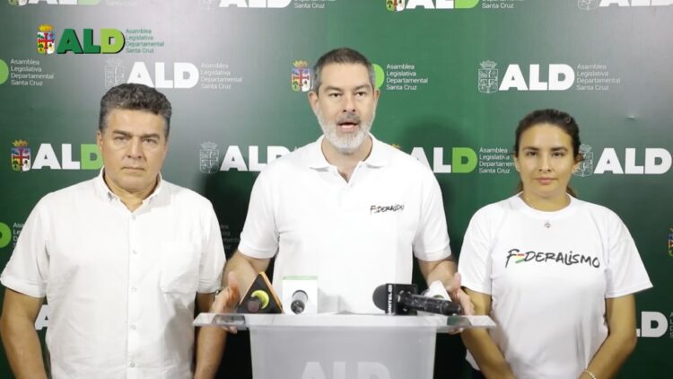 Matkovic asegura que el proyecto federalista es la vía para mantener la unidad del país