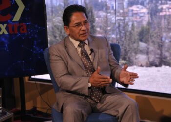 Silva: La oposición quiere debilitar políticamente al MAS y atacar el modelo económico