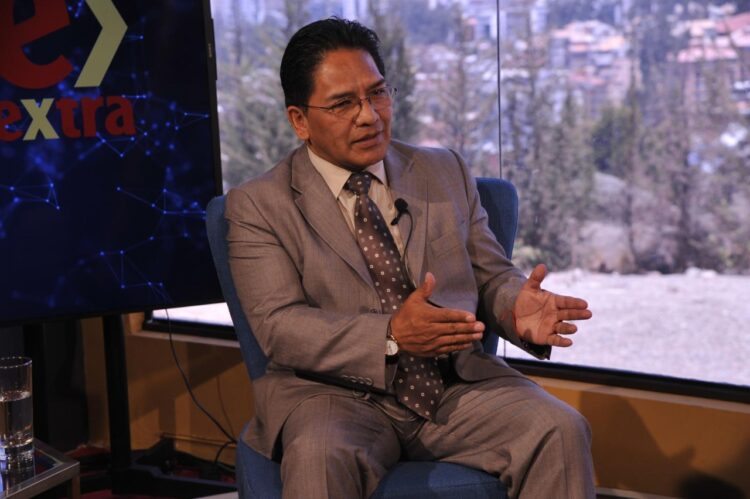 Silva: La oposición quiere debilitar políticamente al MAS y atacar el modelo económico