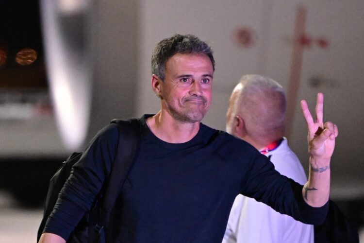 Luis Enrique debuta como ‘streamer’: Un meme es un signo de admiración
