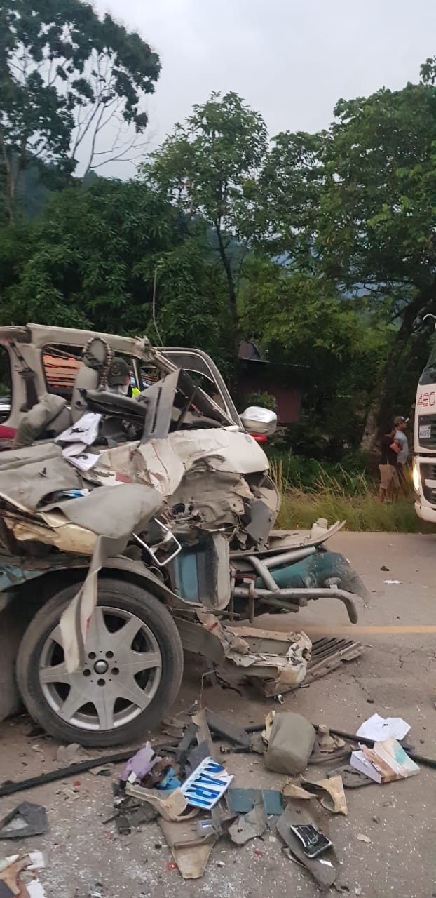 Al menos seis personas fallecen en un accidente de tránsito