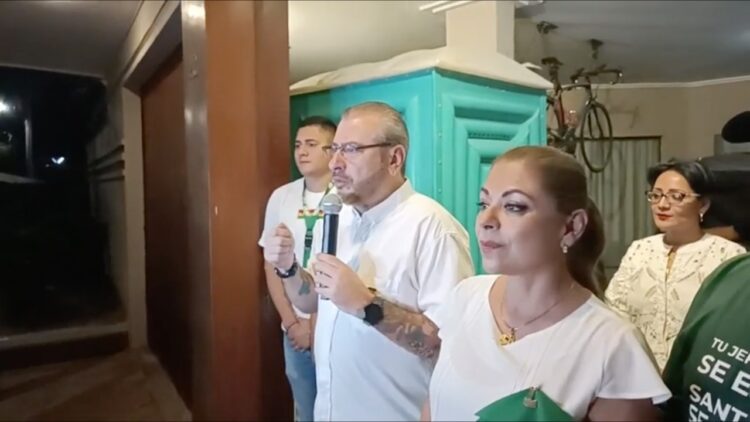 Santa Cruz expectante a la sesión de Diputados; Calvo pide a parlamentarios ‘no bajar la guardia’