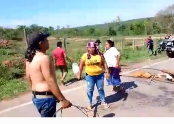 La autoridad agredió a la mujeres del pueblo indígena. Foto: RRSS.