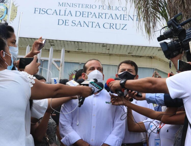 El gobernador de Santa Cruz, Luis Fernando Camacho. Foto: APG.