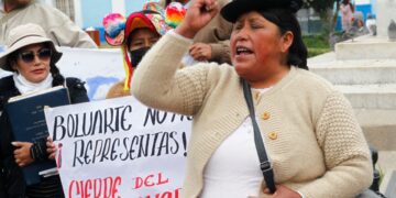 Decepción y temor en la periferia de Lima tras el autogolpe fallido.